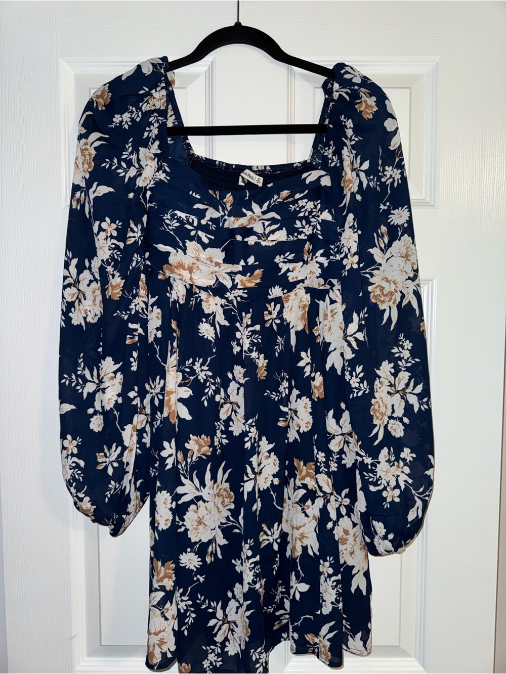 NWT Abercrombie Long Sleeve Dress